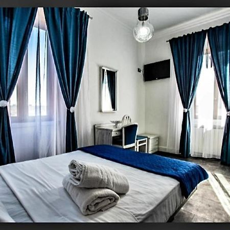 Golfo Di Orosei Rooms Rome Bagian luar foto