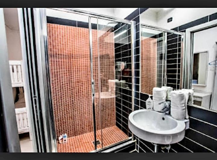 Golfo Di Orosei Rooms Rome Bagian luar foto